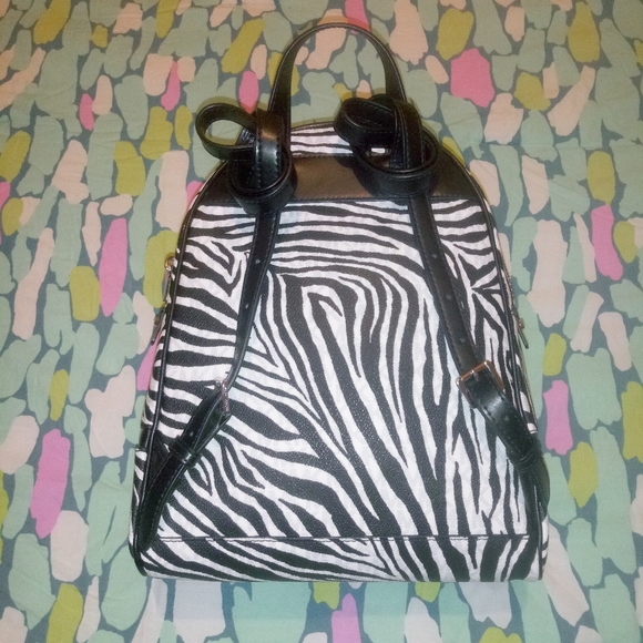 Michael Kors Rhea Zip Medium Backpack - Picture 3 of 16
